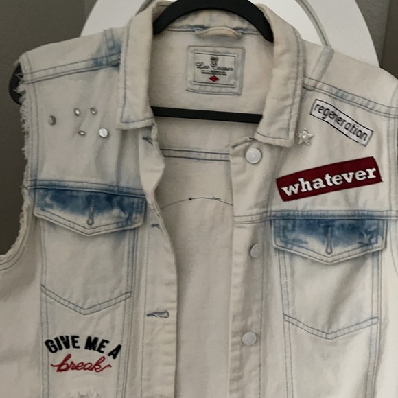Jean Jacket - Picture 2 of 3
